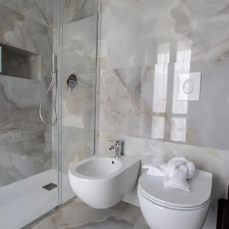 Peonia Apartment Lezzeno